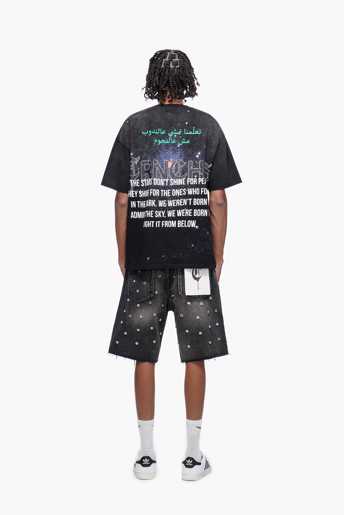 LIGHT FROM BELOW Black tee -