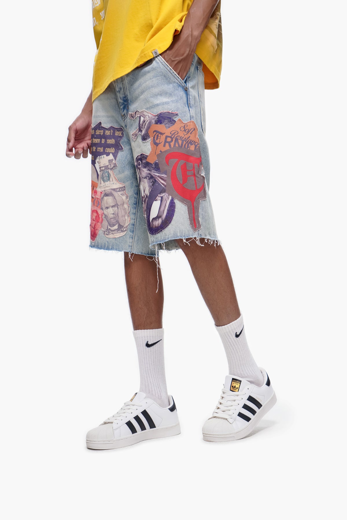 COLLAGE - Light Blue Wash Denim Shorts -