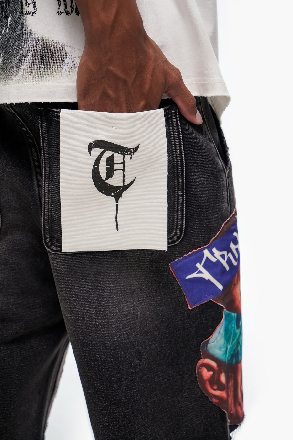 COLLAGE - Black Wash Denim Shorts -