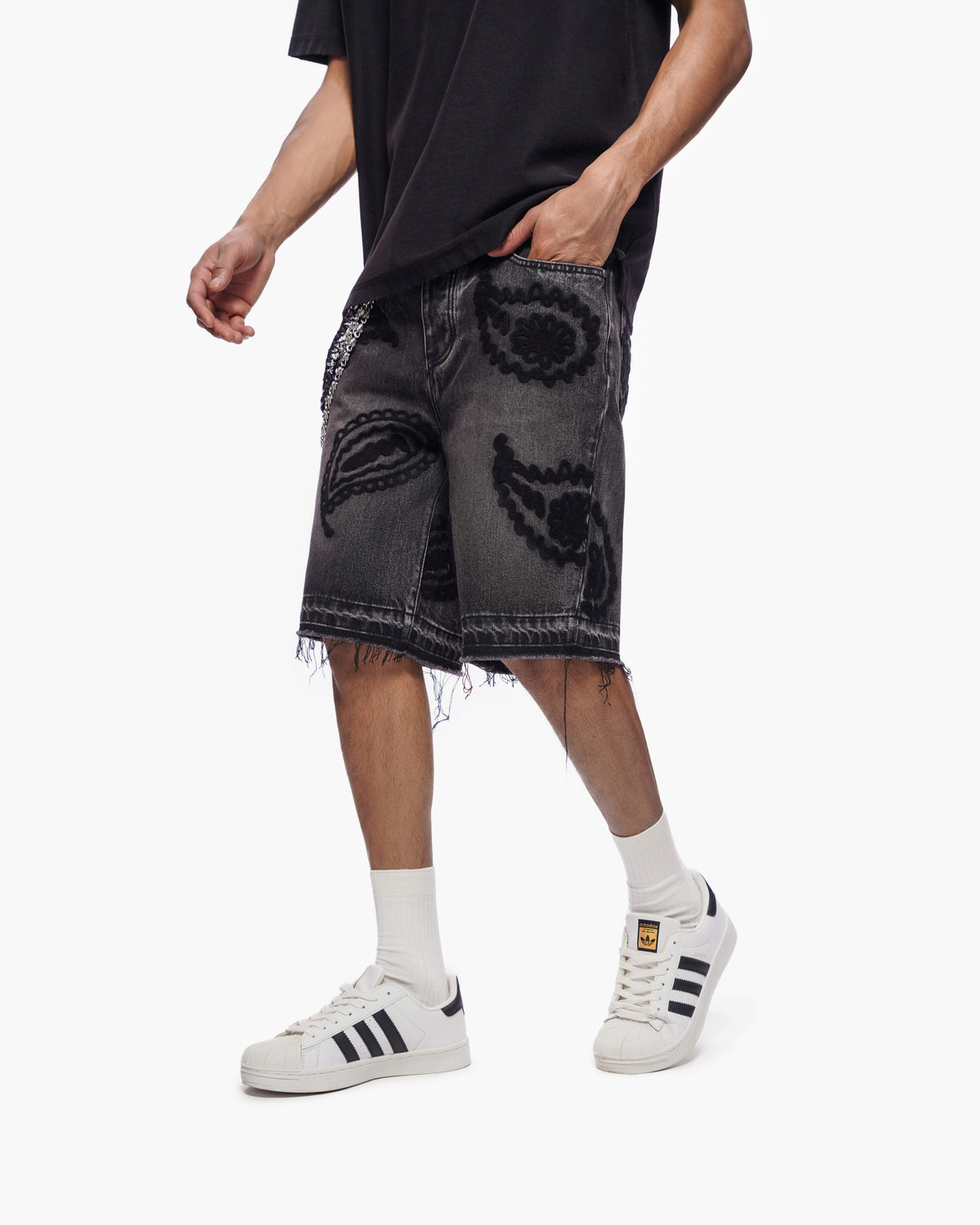 PAISLEY SHORTS - Black Wash Denim Shorts -