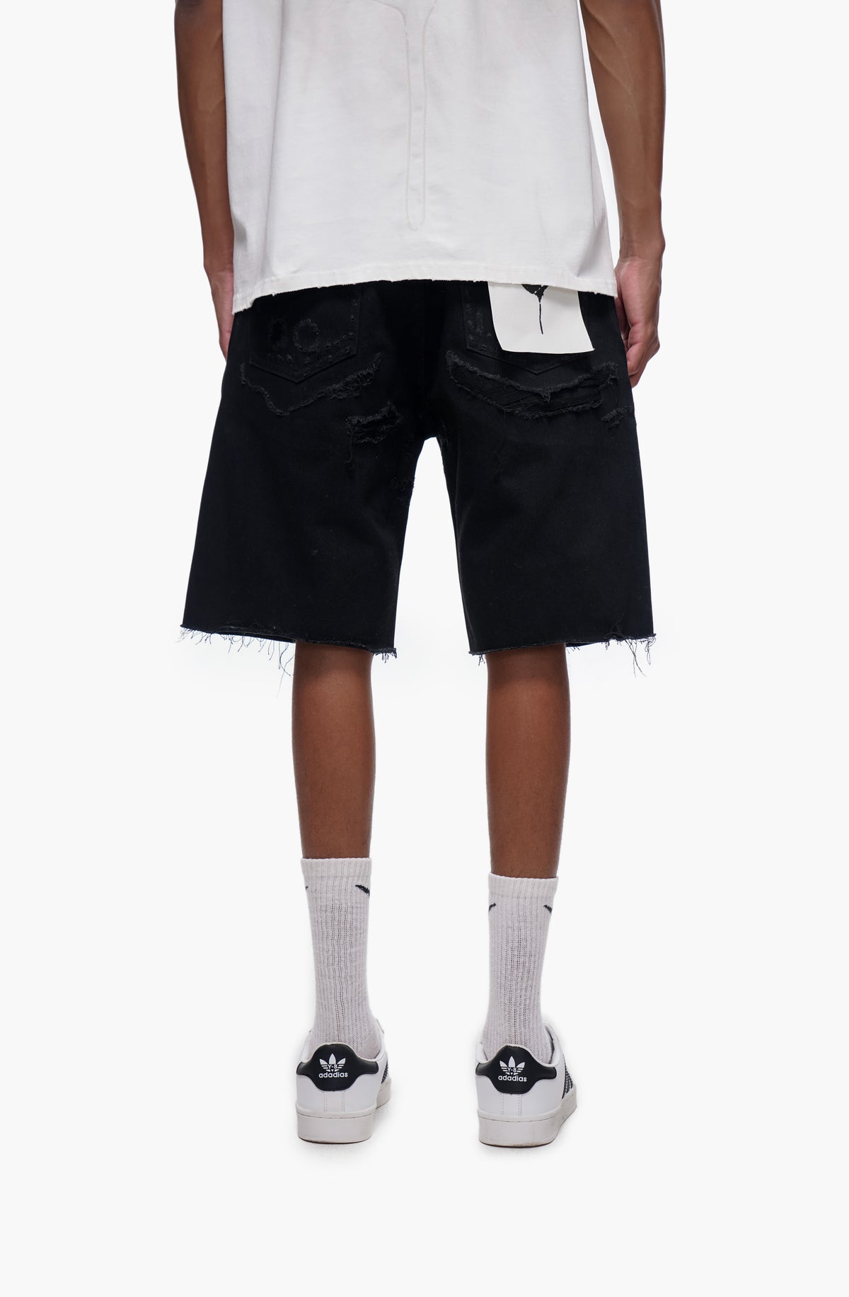 DISTRICT - Black Denim Shorts -
