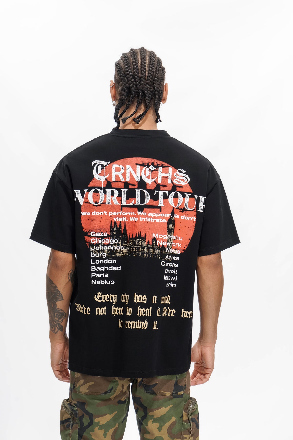 WAR TOUR Schwarzes T-Shirt