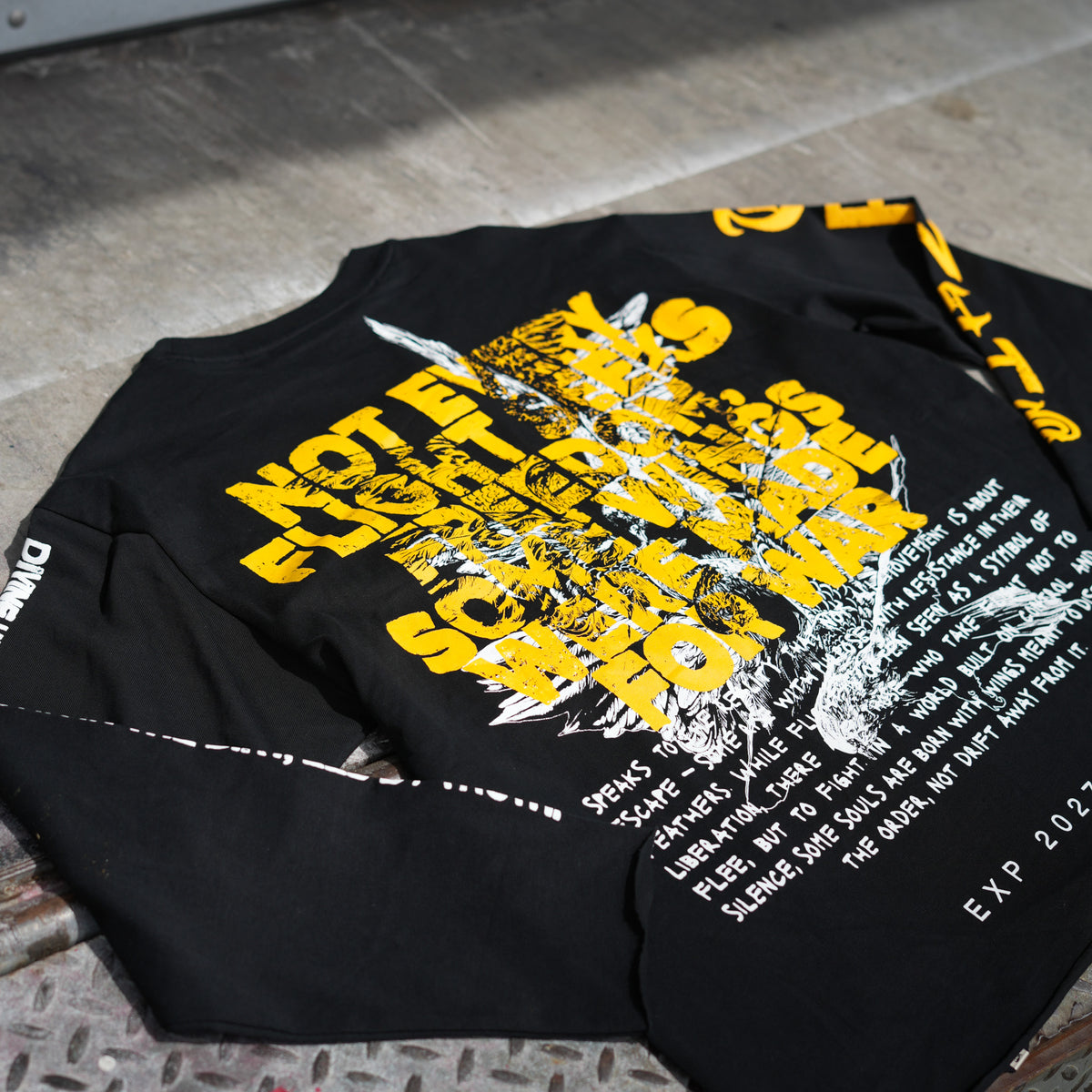 WINGS FOR WAR Black Long Sleeve-