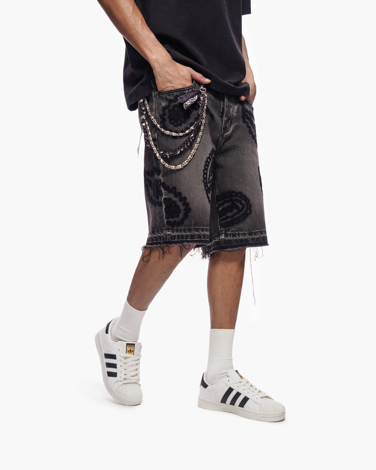 PAISLEY SHORTS - Black Wash Denim Shorts -
