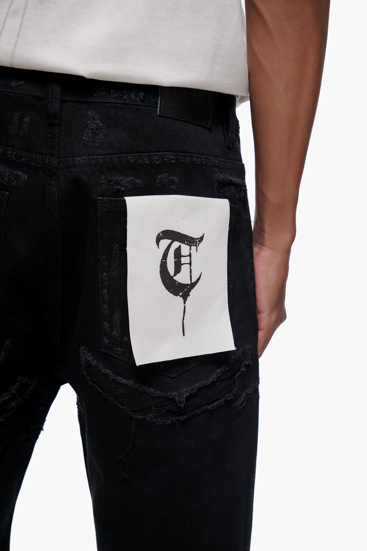 DISTRICT - Black Denim Shorts -
