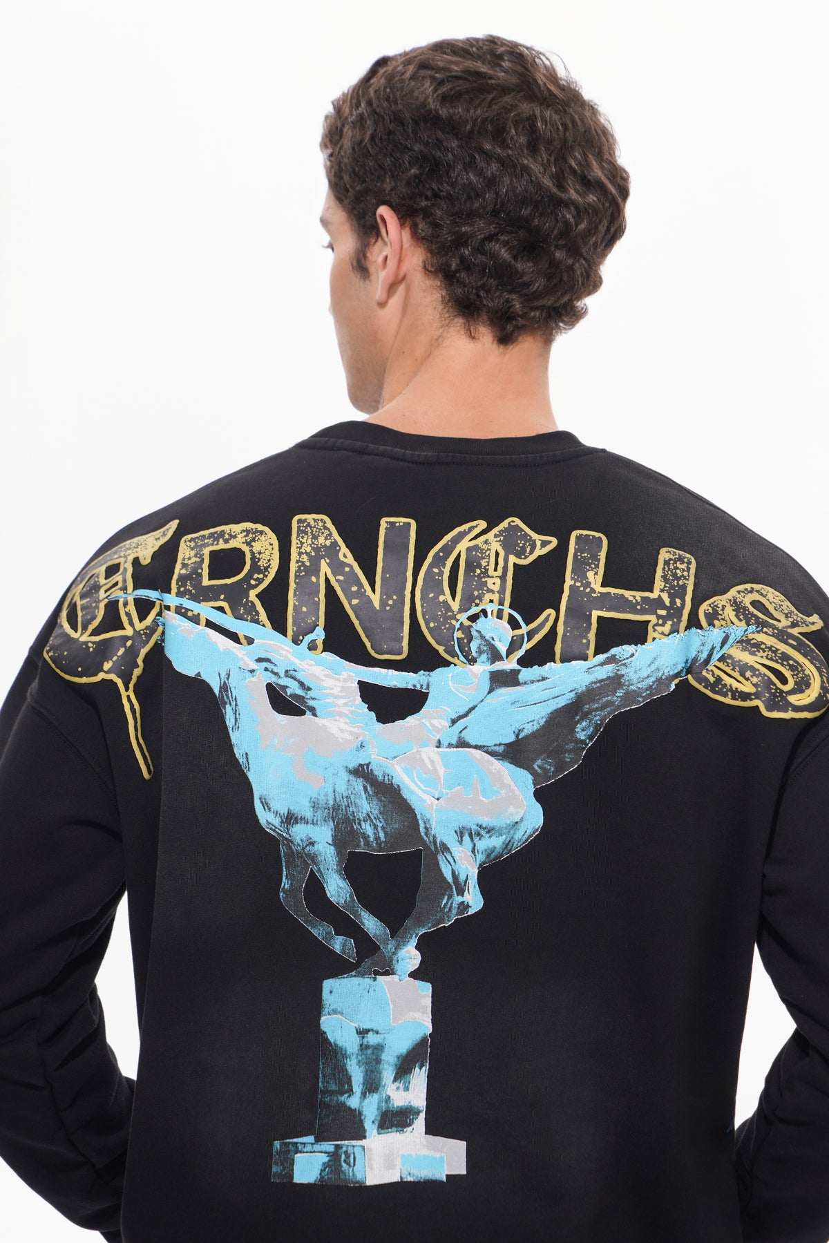 ANGELS AMOUNG VULTURE Black Sweater-