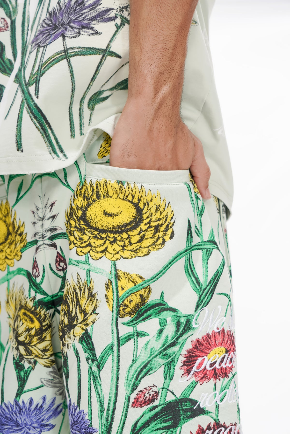 GROWN IN WAR SHORTS -