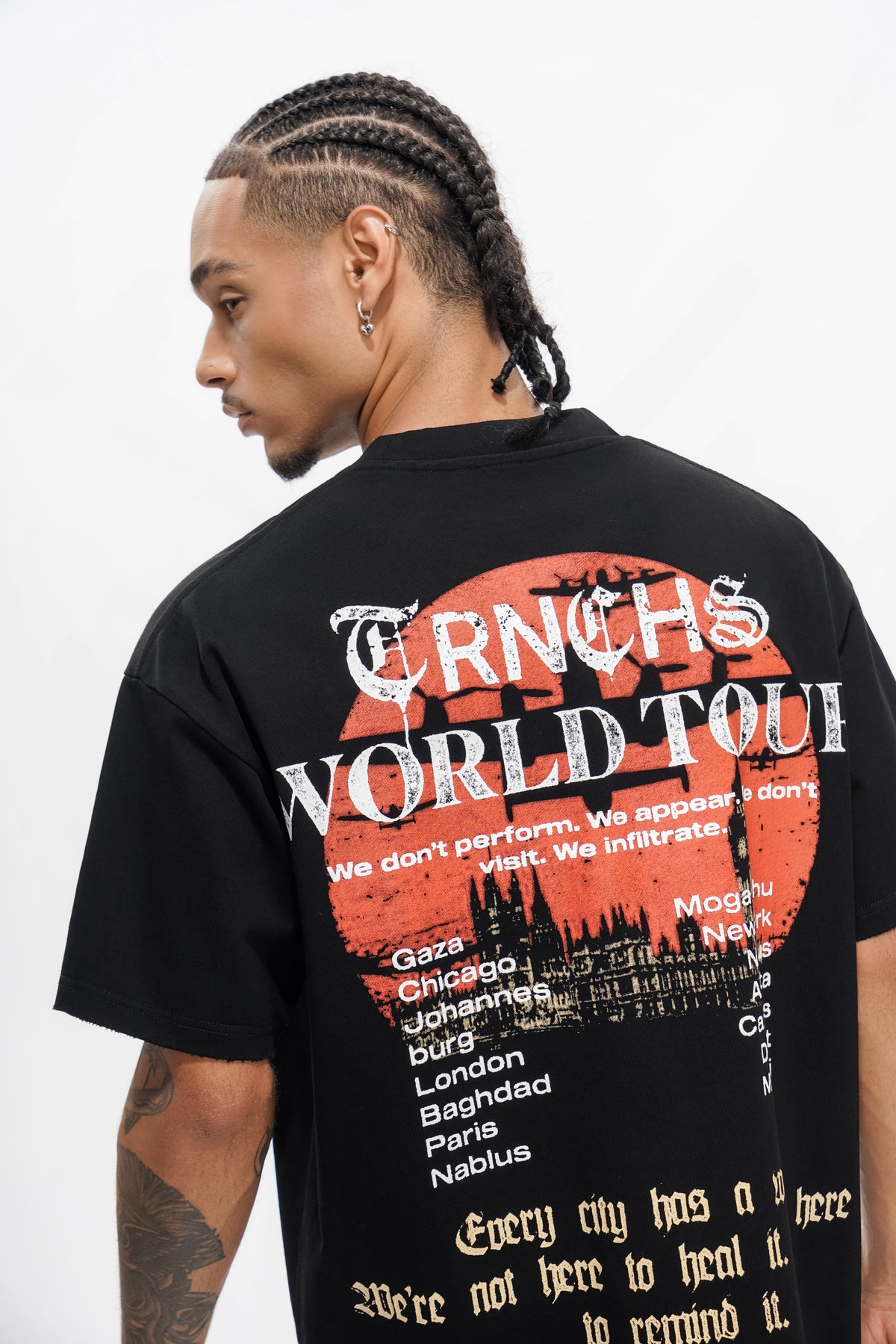 WAR TOUR Schwarzes T-Shirt