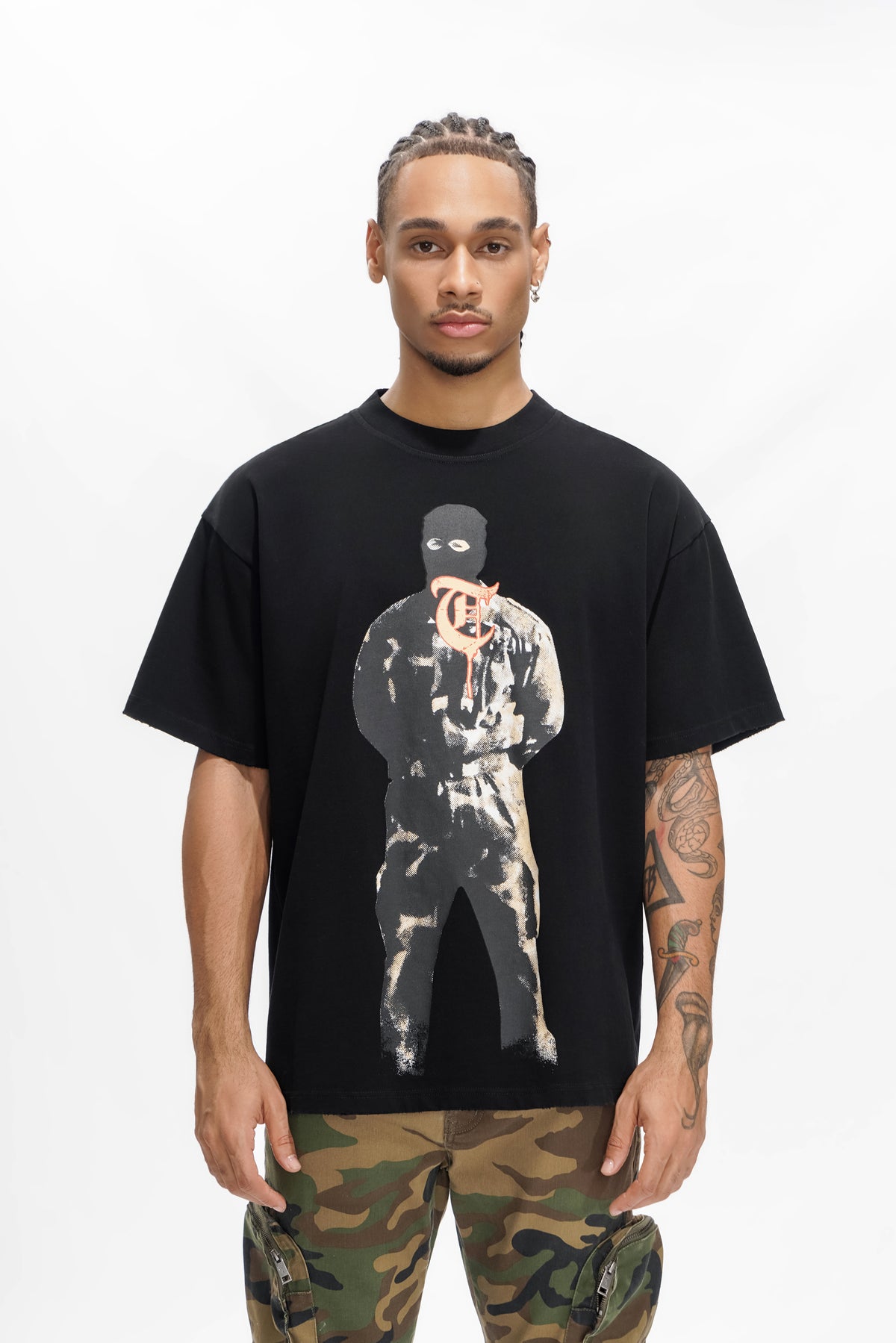 WAR TOUR Black Tee -